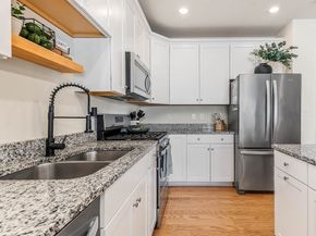 130 University Ave 1405, Westwood MA 02090