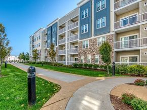 130 University Ave 1405, Westwood MA 02090