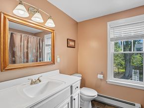 62 Ashland, Holliston MA 01746