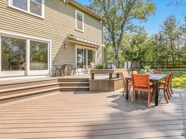62 Ashland, Holliston MA 01746