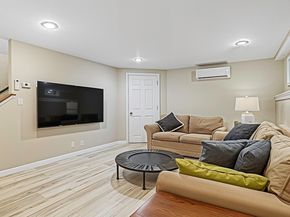 62 Ashland, Holliston MA 01746