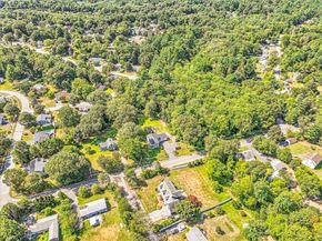 62 Ashland, Holliston MA 01746