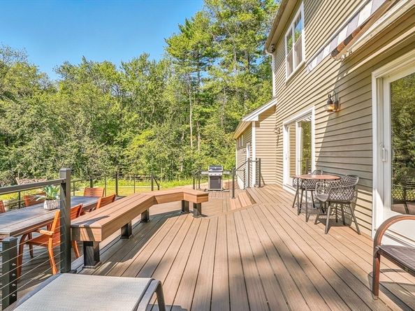 62 Ashland, Holliston MA 01746
