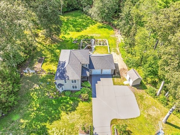 62 Ashland, Holliston MA 01746