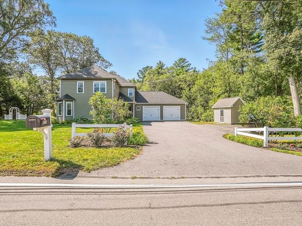 62 Ashland, Holliston MA 01746