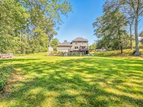 62 Ashland, Holliston MA 01746