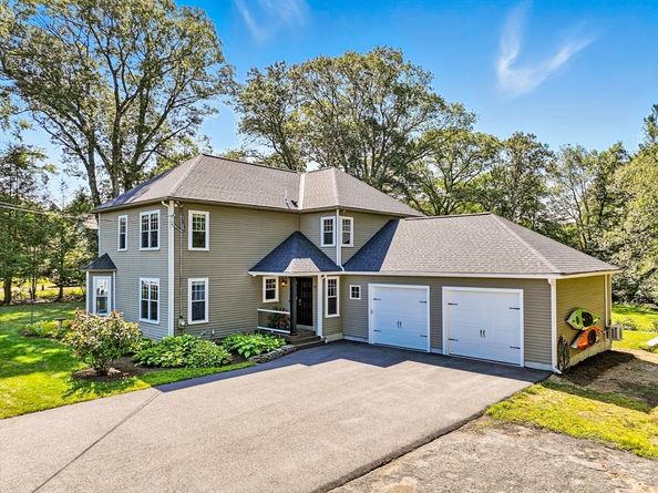 62 Ashland, Holliston MA 01746