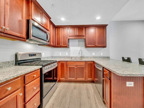 1455 Main St 8, Tewksbury MA 01876