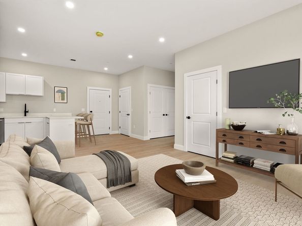 7 Cross St U303, Wilmington MA 01887