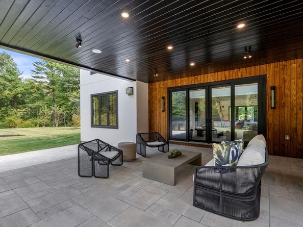 60 Locust Lane, Needham MA 02492