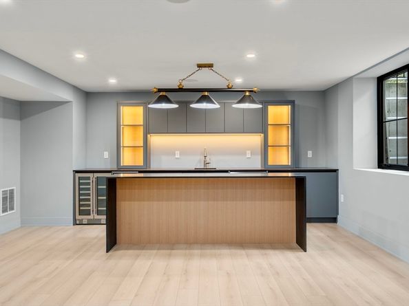 60 Locust Lane, Needham MA 02492