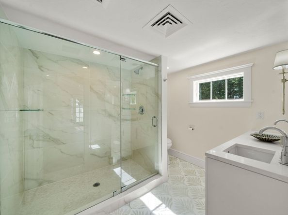 124 Evergreen St., Duxbury MA 02332