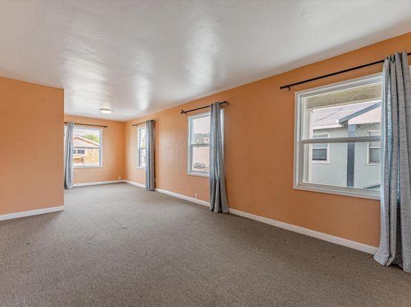 5801 Madison Avenue, Richmond CA 94804