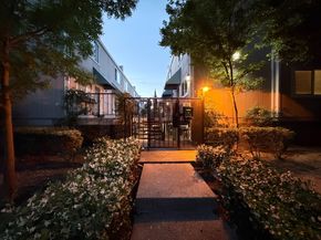 165 Okeefe Street 11, Menlo Park CA 94025