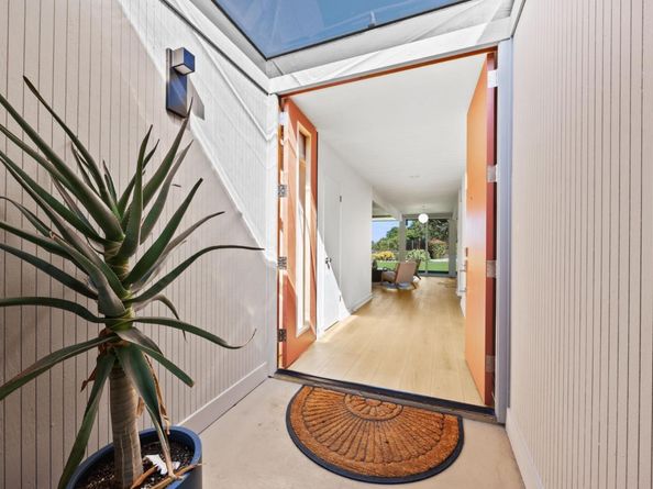 40 Roxbury Lane, San Mateo CA 94402