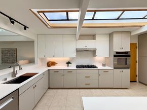 40 Roxbury Lane, San Mateo CA 94402