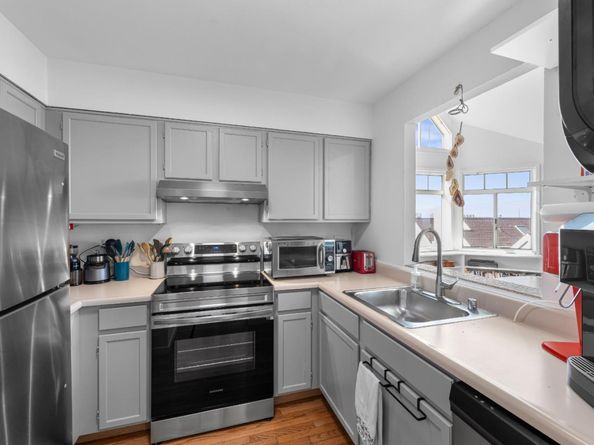 38 Rebecca Lane, San Francisco CA 94124