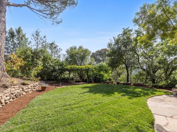 12675 La Cresta Drive, Los Altos Hills CA 94022