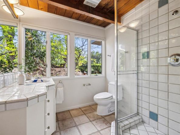 12675 La Cresta Drive, Los Altos Hills CA 94022