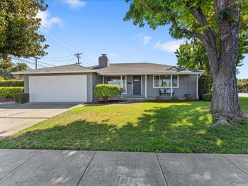323 N Cypress Avenue