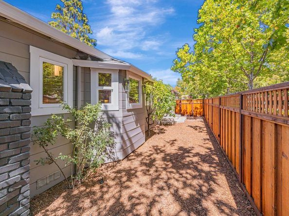 371 Jeter Street, Redwood City CA 94062