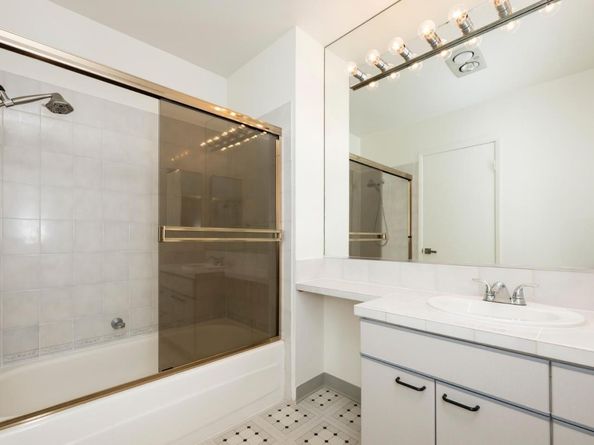 35 28th Avenue 106B, San Mateo CA 94403
