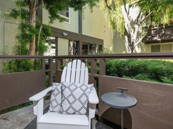 35 28th Avenue 106B, San Mateo CA 94403