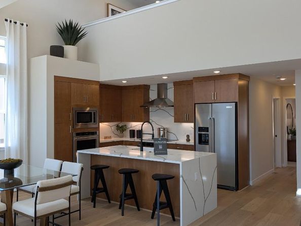 11240 Cottonwood Place 3808 Plan 3, Saratoga CA 95070