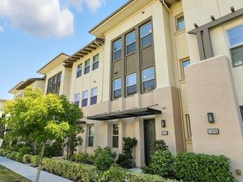 1012 Foxglove Place