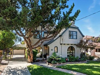 883 Riverside Drive
