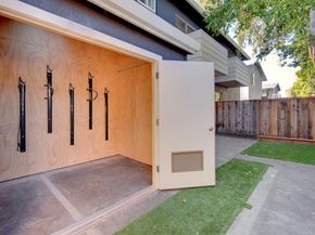 Davis, Redwood City CA 94061