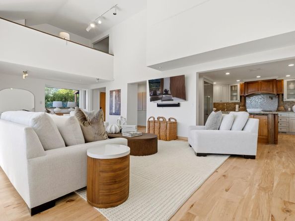 711 W California Way, Redwood City CA 94062