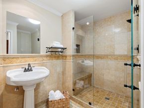 711 W California Way, Redwood City CA 94062