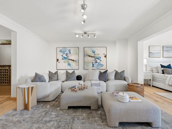 711 W California Way, Redwood City CA 94062