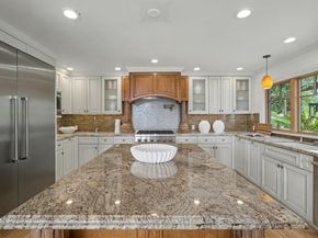 711 W California Way, Redwood City CA 94062