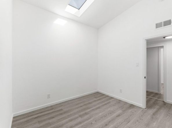 2887 Fordham Street, East Palo Alto CA 94303