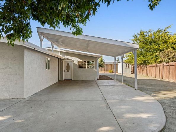 2887 Fordham Street, East Palo Alto CA 94303