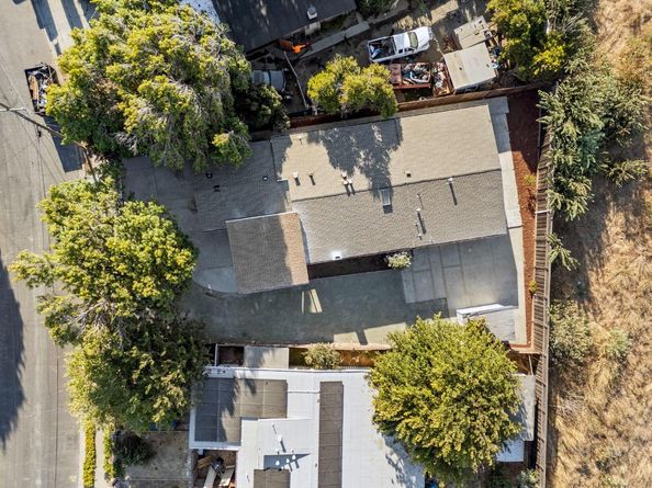 2887 Fordham Street, East Palo Alto CA 94303