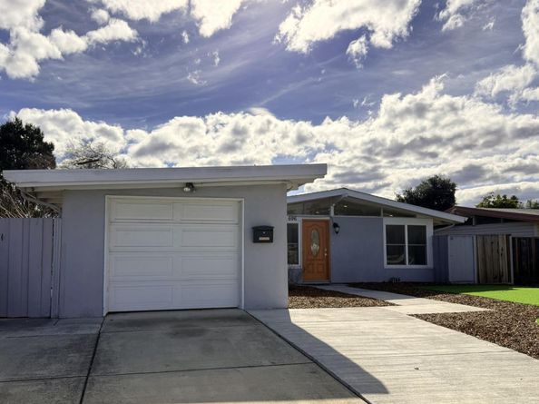 696 Lakehaven Drive, Sunnyvale CA 94089