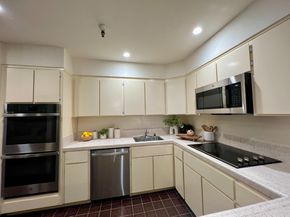 601 Leahy Street 201, Redwood City CA 94061