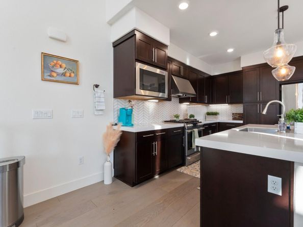 45139 Challenge Common 1001, Fremont CA 94538