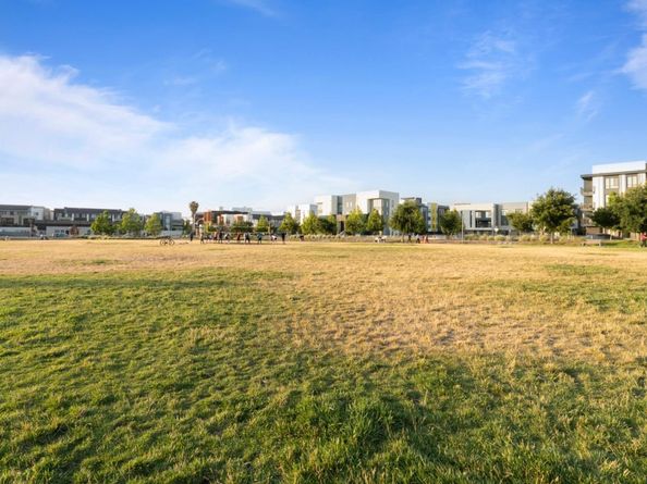 45139 Challenge Common 1001, Fremont CA 94538