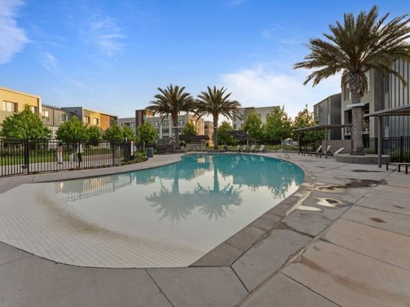 45139 Challenge Common 1001, Fremont CA 94538