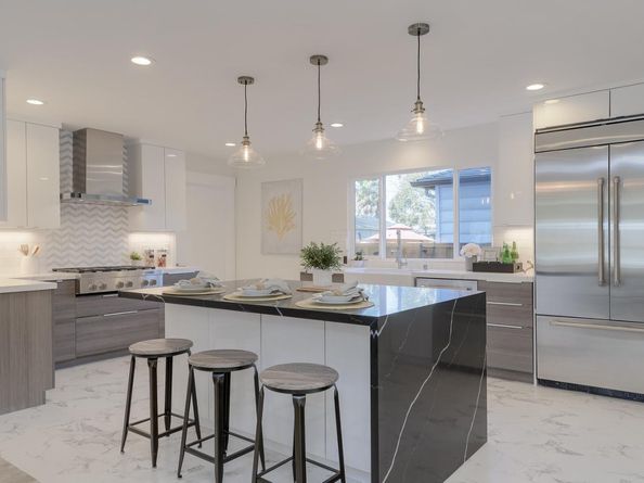 116 Daphne Way, East Palo Alto CA 94303