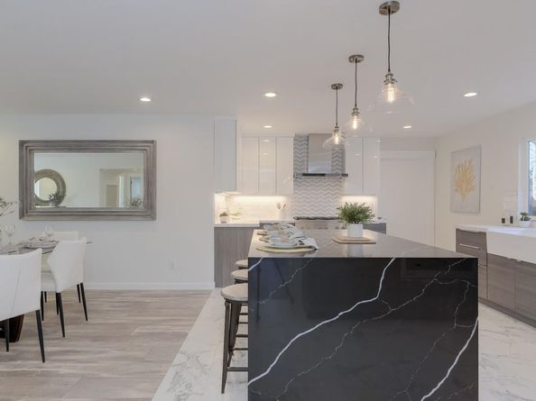 116 Daphne Way, East Palo Alto CA 94303