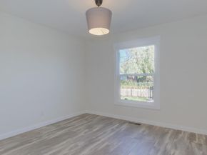 116 Daphne Way, East Palo Alto CA 94303