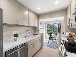 3323 La Mesa Drive 5, San Carlos CA 94070