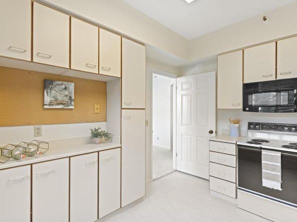 1 Baldwin Avenue 203, San Mateo CA 94401