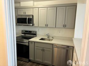 1 Daniel Burnham Court 617, San Francisco CA 94109