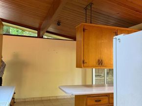 7101 Pinehaven Road, Oakland CA 94611